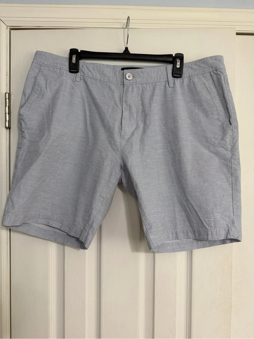 Rodd & Gunn men’s blue and white striped pattern shorts size 40 woven in Italy